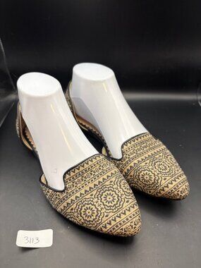 Restricted two piece black and beige fabric flats in EUC - size 7.5